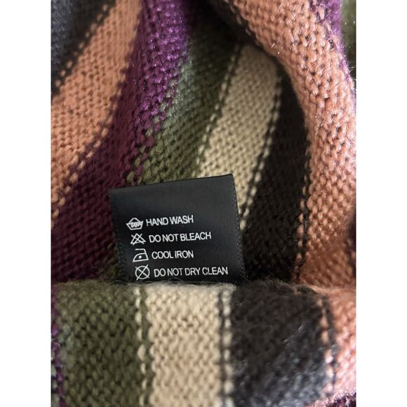 Olivaceous Women's Multicolored Long Sleeve Sweater NWT Size Medium - Picture 5 of 8